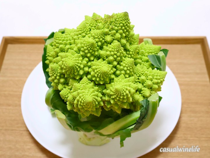 ロマネスコ,レシピ,簡単,季節,時期,旬,食べ方,切り方,美味しい,どこで買える,おすすめ,レビュー,感想,口コミ,ワインブログ,カジュアルワイン生活