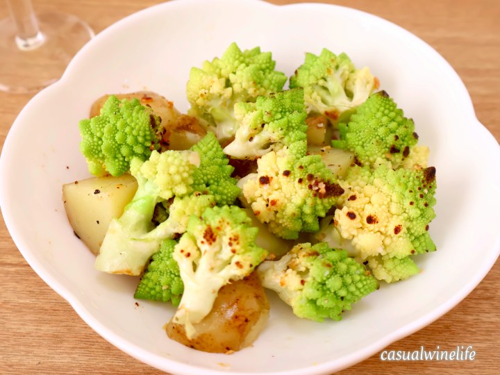 ロマネスコ,レシピ,簡単,季節,時期,旬,食べ方,切り方,美味しい,どこで買える,おすすめ,レビュー,感想,口コミ,ワインブログ,カジュアルワイン生活